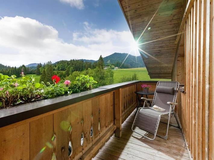 Ferienwohnung für 7 Personen, mit Balkon und Garten sowie Ausblick in Steinberg am Rofan - 3