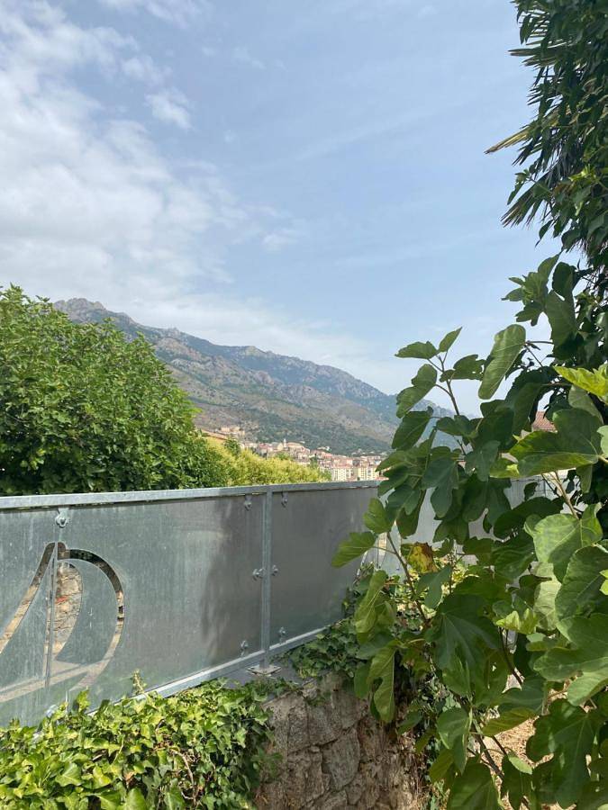 Maison de vacances pour 6 personnes, avec piscine ainsi que vue et balcon
