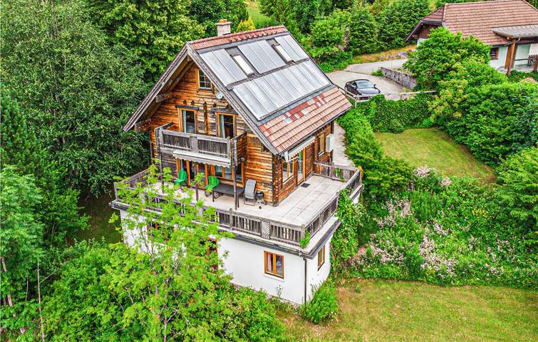 Ferienhaus für 8 Personen, mit Terrasse und Ausblick sowie Garten in Bad Goisern am Hallstättersee