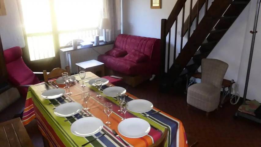 Gîte pour 9 personnes, avec Balcon dans Office De Tourisme Des Contamines Montjoie - 4