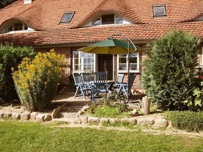 Ferienwohnung für 4 Personen, mit Garten und Terrasse, kinderfreundlich in Grammendorf