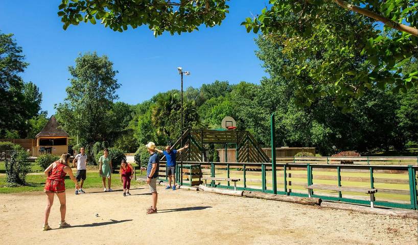 Camping pour 6 personnes, avec terrasse dans Périgord Noir - 3