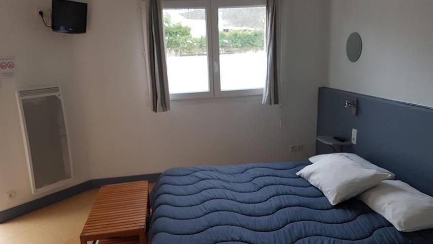 Hôtel pour 2 personnes, avec jardin à Saint-Martial-de-Valette - 2