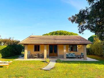 Villa pour 4 personnes, avec piscine ainsi que jardin et vue à Grosseto