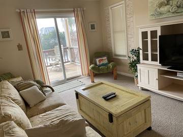 Vacation House for 8 Guests in Point Emerald, Emerald Isle, Picture 1