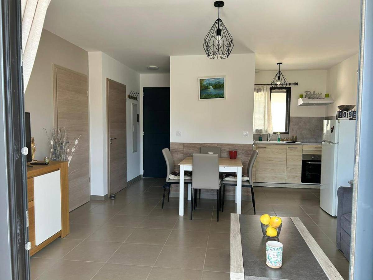 Appartement entier, One-Bedroom Apartment in Prunete, Cervione