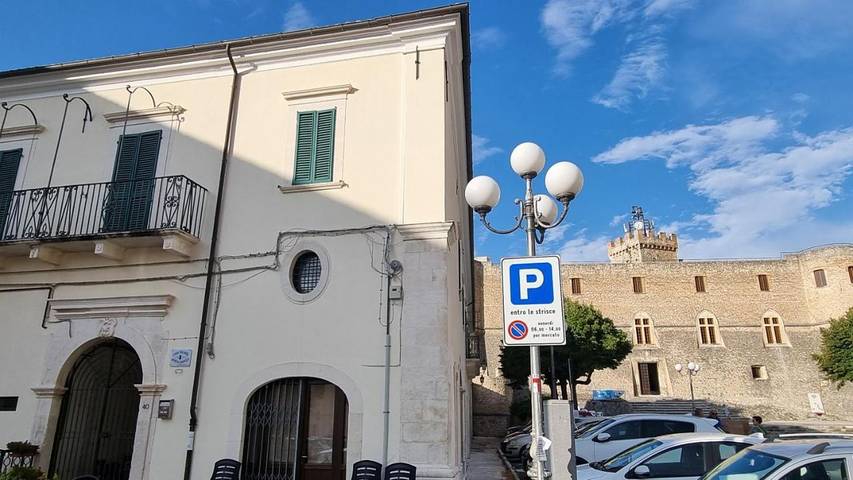 Location de vacances pour 5 personnes, avec Balcon ainsi que Terrasse et Vue à Capestrano - 2