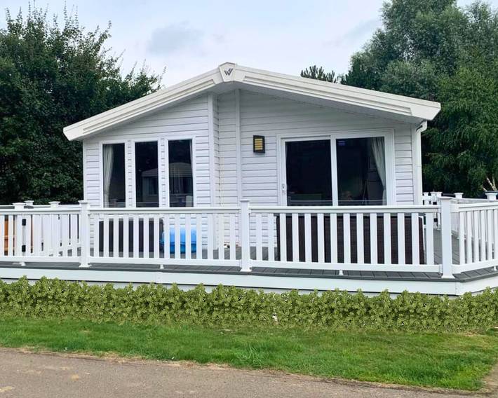 Lodge für 6 Personen, mit Whirlpool und Balkon sowie Pool, mit Haustier in England - 2