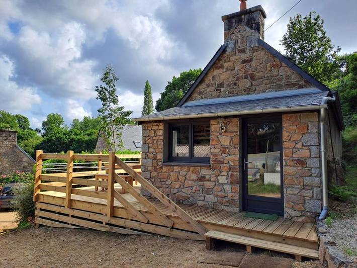 Location de vacances pour 4 personnes, avec Terrasse et Jardin ainsi que Piscine et Vue sur le lac à Prat - 4