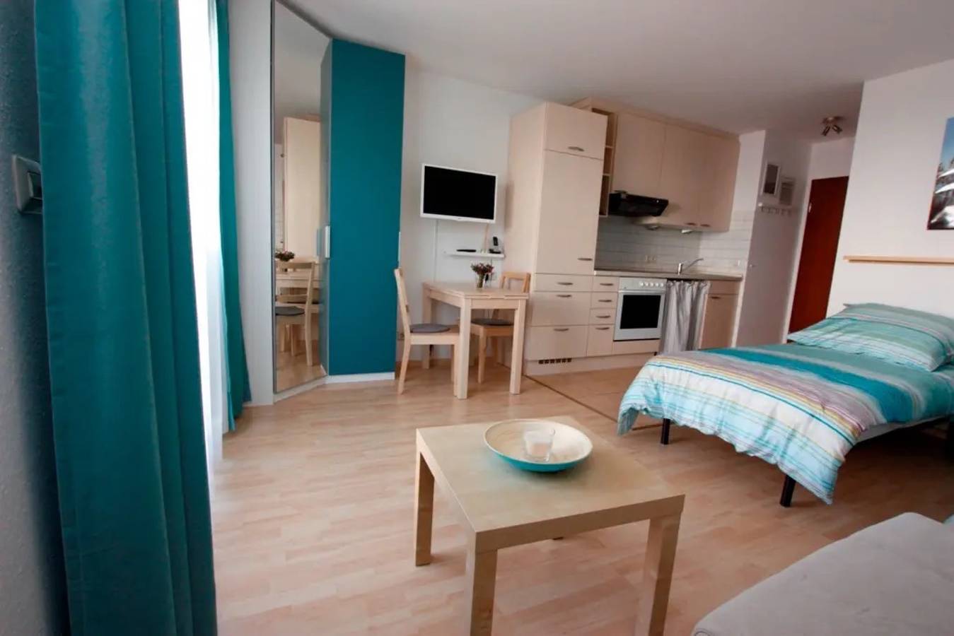 Ganzes Studio, Studio 'Ferienwohnung -1-' mit Balkon und Wi-Fi in Freiburg, Südschwarzwald