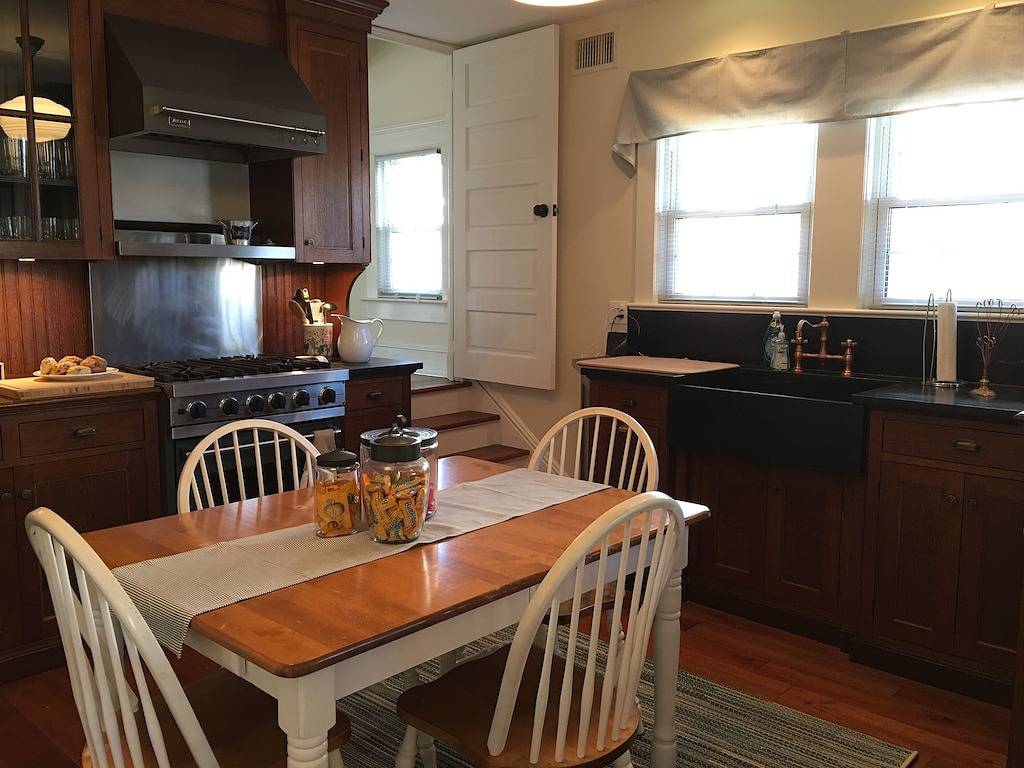 Klassischer Bayheader mit moderner Ausstattung. Schritte zum Strand! Herbst Verfügbarkeit. in Bay Head, Ocean County