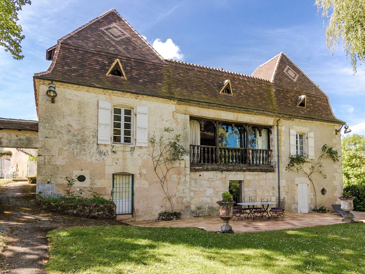 Maison De Vacances pour 16 Personnes dans Sourzac, Périgord Blanc