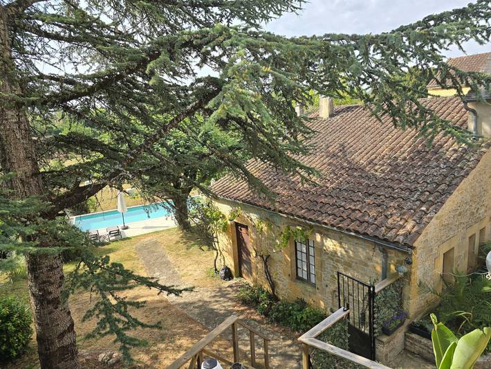 Gîte pour 2 personnes, avec piscine à Salignac-Eyvigues