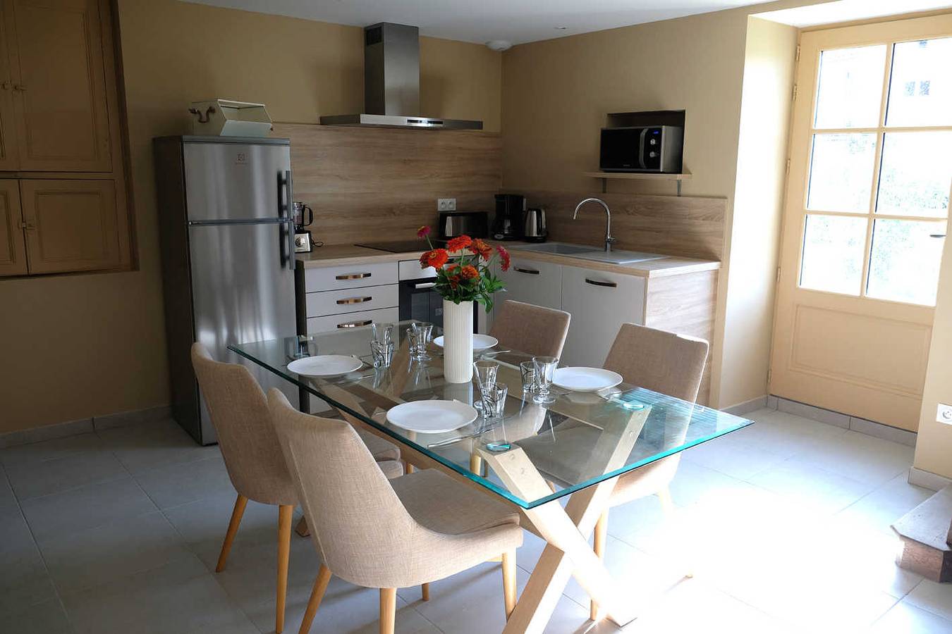 La Poste Restante in Celle-Lévescault, Vienne (France)