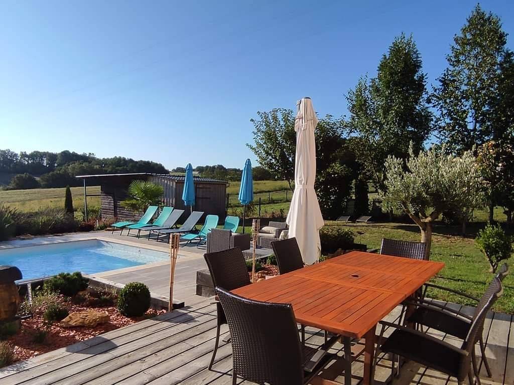 Villa Les Bories avec piscine chauffée in Saint-Geniès, Périgord Noir