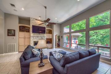 Vacation Rental for 10 Guests in Comal County, Picture 1