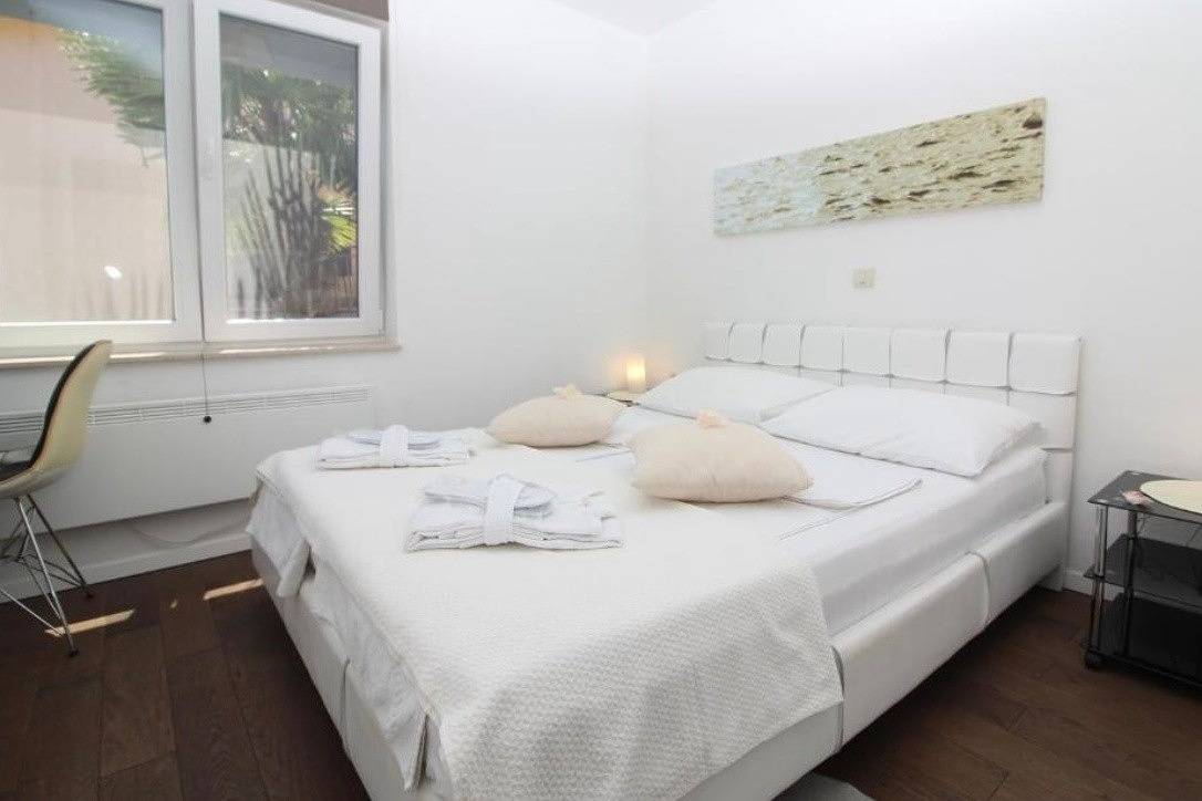 Entire apartment, One bedroom apartment with terrace and sea view Opatija A-24419-b in Opatija Riviera