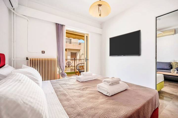 Apartamento entero, Apartamento de vacaciones para 9 personas con terraza in Sección central de Atenas, Atenas