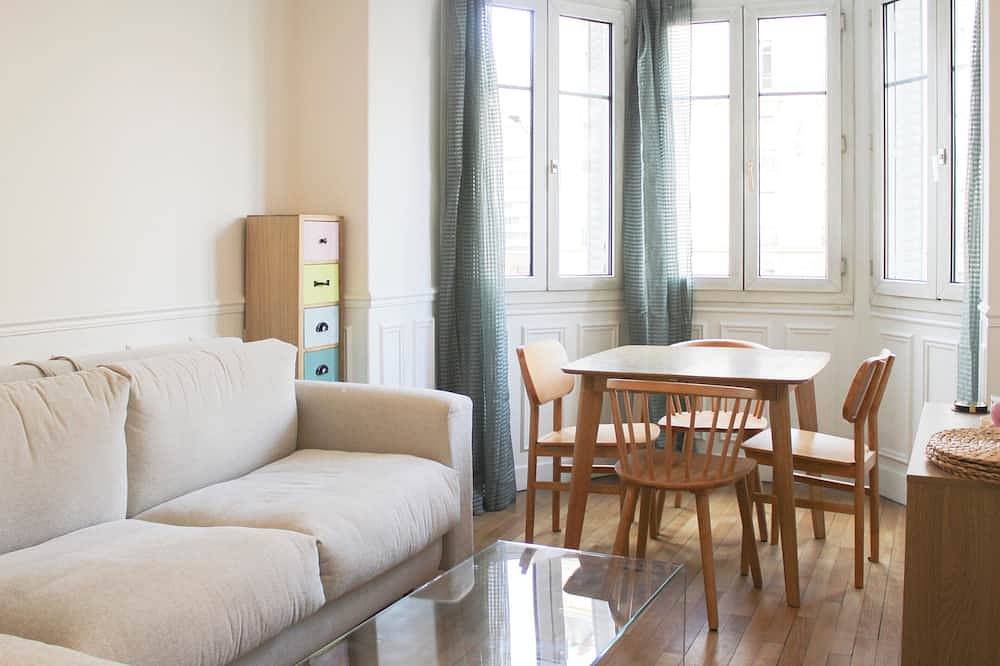Entire apartment, Charming T2 near the Villette - Pantin in Pantin, Seine-Saint-Denis