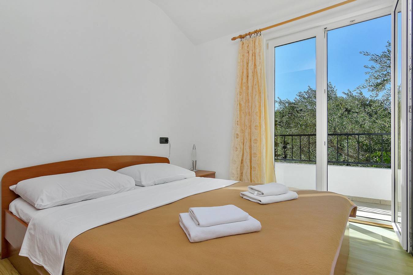 Entire studio, Apartment and Rooms Nikola in Hvar