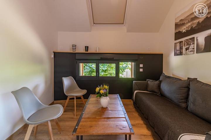 Gîte pour 2 personnes, avec jardin dans La Biolle - 3