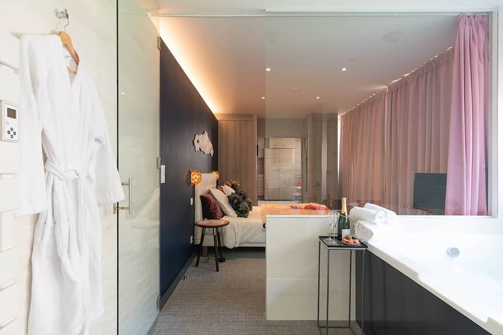 Apartamento entero, La Conciergerie ofrece un apartamento con spa privado (rosa rosae) in Angers, Valle del Loira