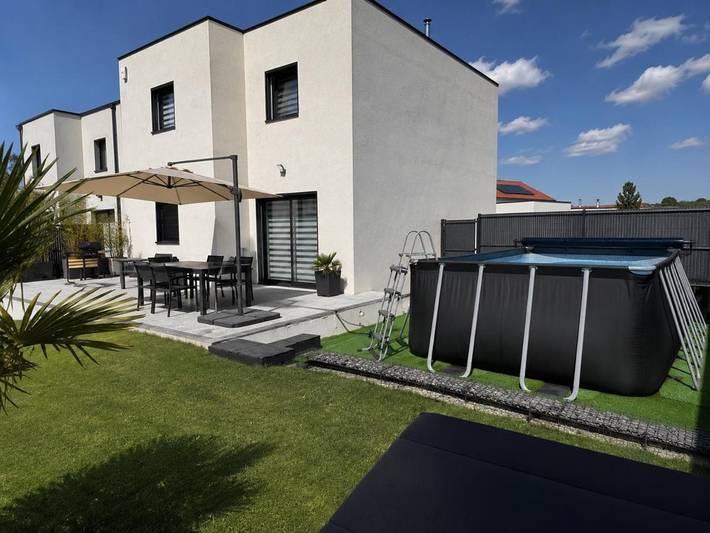 Location de vacances pour 6 personnes, avec jardin et piscine à Venarey-les-Laumes - 3