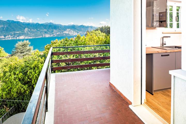 Gîte pour 5 personnes, avec jardin ainsi que balcon et vue sur le lac à San Zeno di Montagna - 4