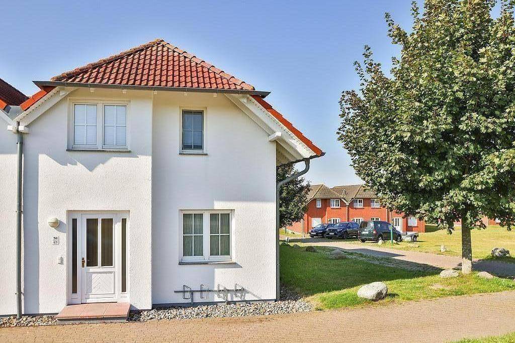 Ganze Ferienwohnung, Ferienapartment-ruegen, in Neddesitz mit Terrasse in Neddesitz, Sagard
