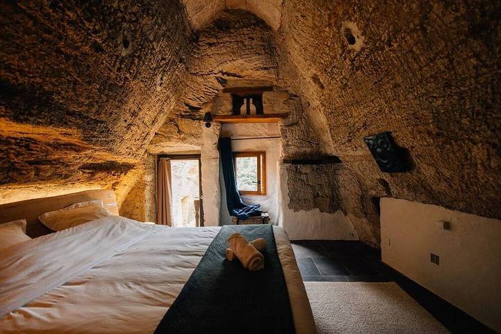 Expérience troglodyte avec spa in Doué-la-Fontaine, Vallée de la Loire
