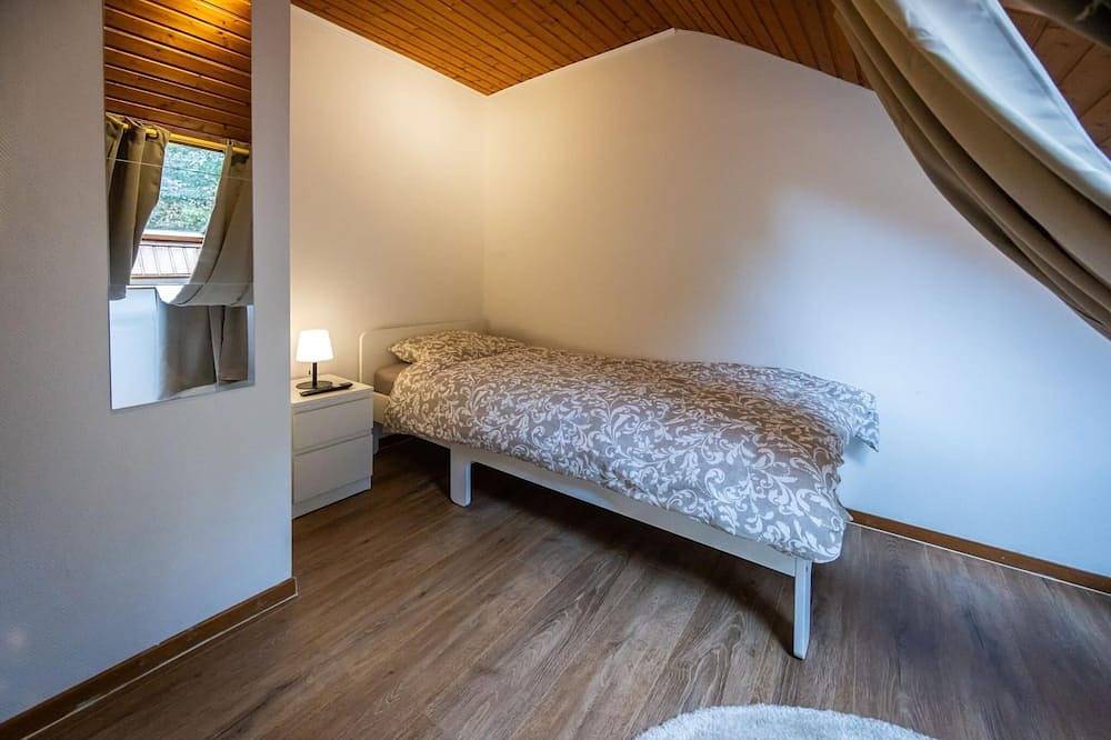 Character house just a stone's throw from Luxembourg  in Messancy, Provincia del Lussemburgo
