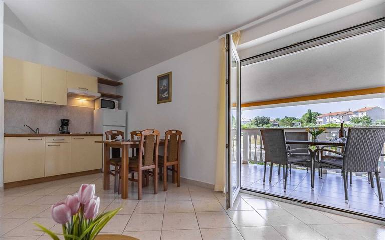 Ferienwohnung für 4 Personen, mit Balkon und Pool, kinderfreundlich in Medulin - 4