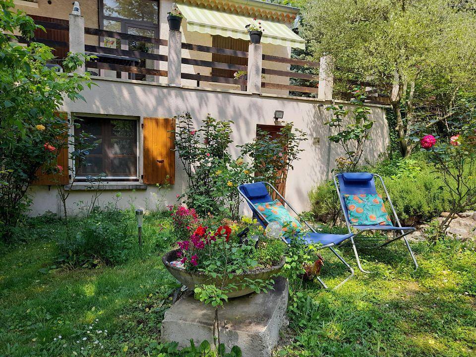 Le Val De L'Ambres in Divajeu, Región de Die