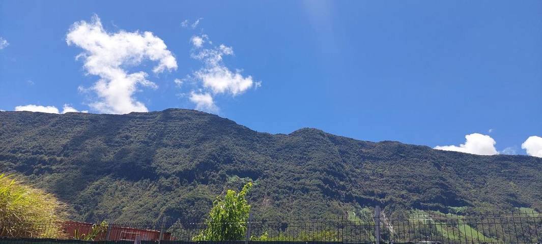 Appartement de vacances pour 3 personnes, avec vue ainsi que jardin et terrasse