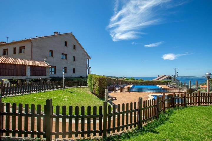 Gîte pour 4 personnes, avec piscine ainsi que jardin et bassin pour enfant à Sanxenxo - 2
