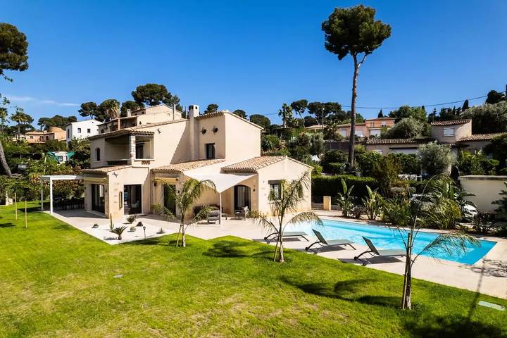 Villa pour 8 personnes, avec jardin à Antibes