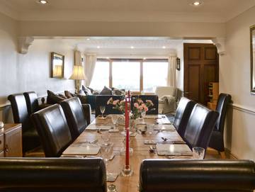 Holiday Rental for 10 People in Ashfield, Nottinghamshire, Photo 3