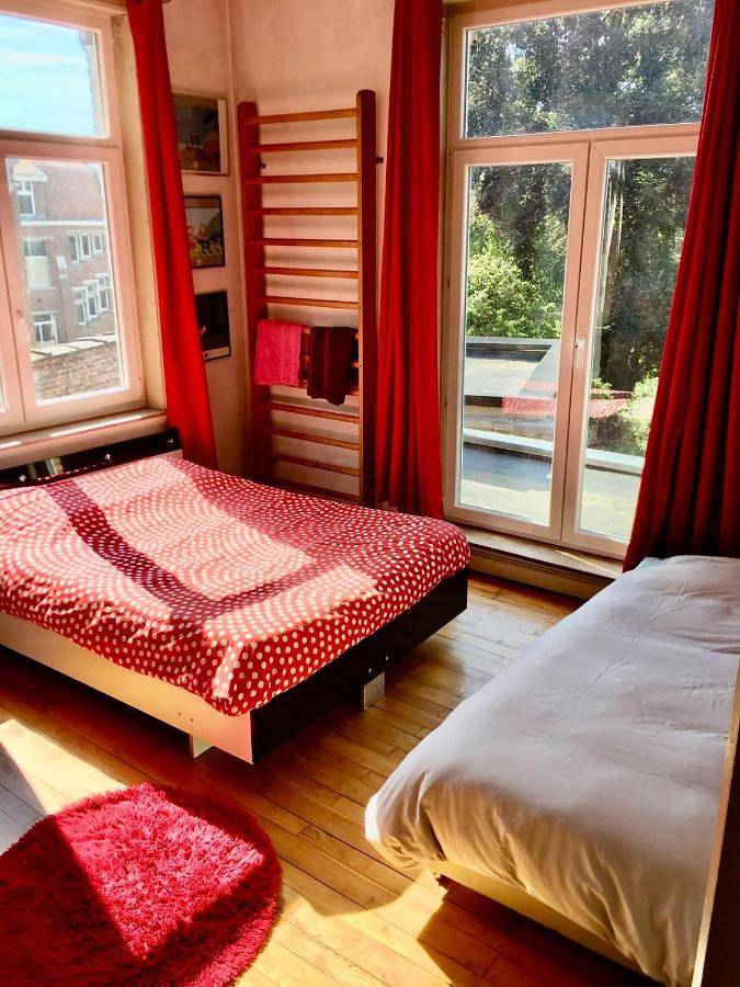 Location de vacances pour 16 personnes, avec piscine ainsi que terrasse et jardin à Bailleul - 3