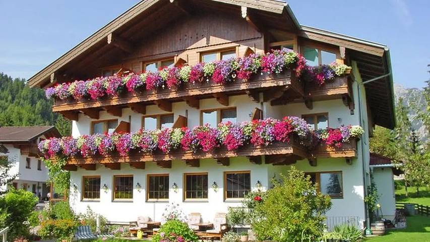 Ferienwohnung für 2 Personen, mit Sauna und Garten am Achensee