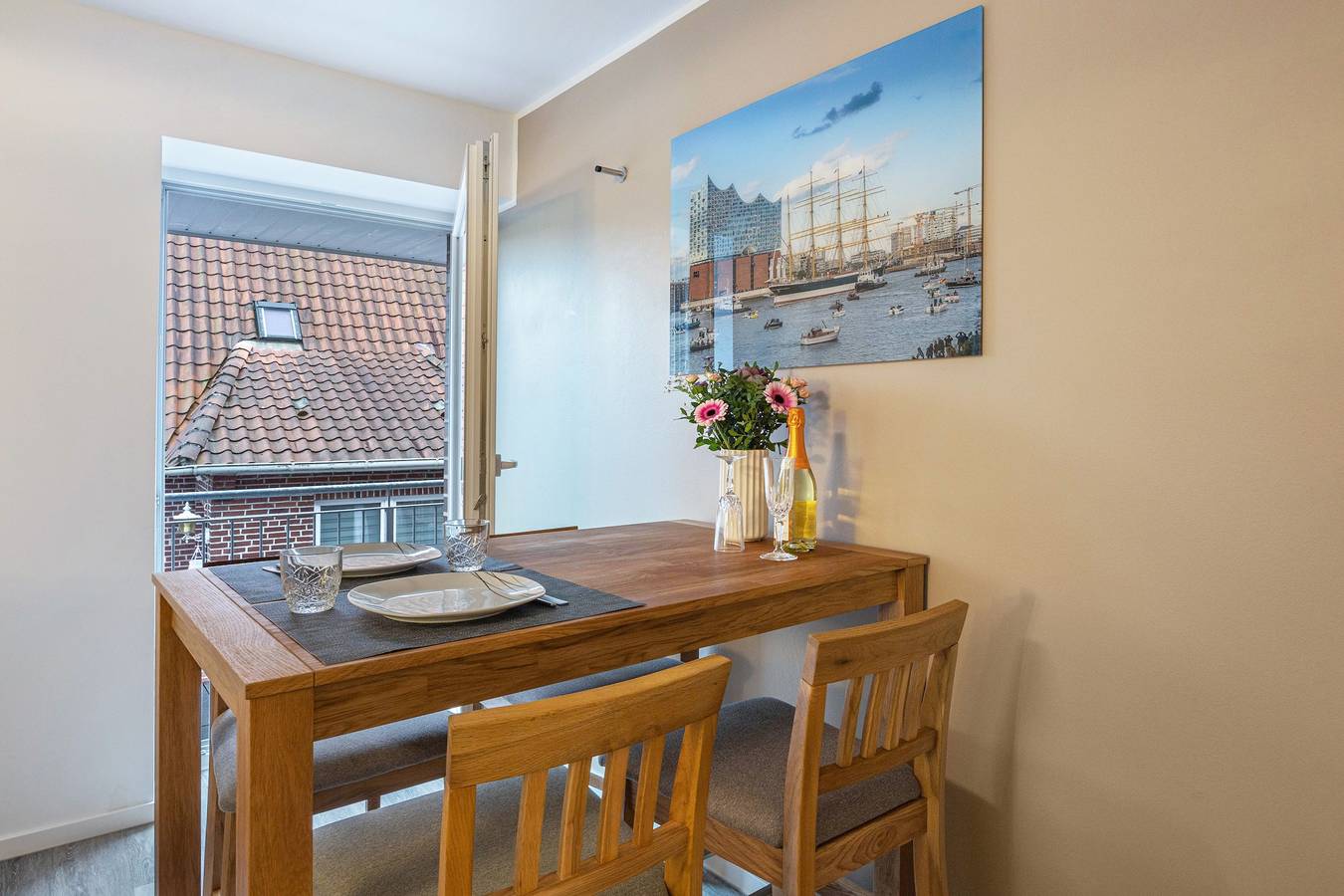Ganze Wohnung, Ferienwohnung 'Neu Wulmstorf' mit Balkon in Neu Wulmstorf, Landkreis Harburg