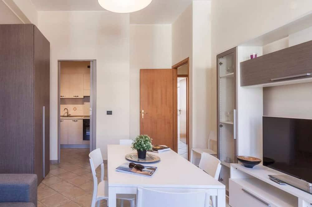 Entire apartment, Stella Marina - cozy 1 bedroom apartment with balcony centrally located in Capo d'Orlando in Capo d'Orlando, Messina Province