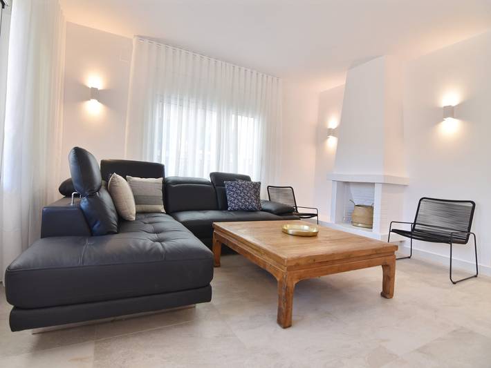 Chalet para 4 personas, con piscina y terraza, Familias con niños en Alt Empordà - 3