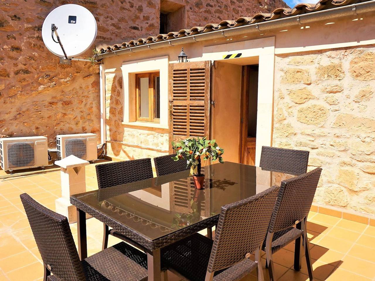 Traditional Mallorcan House with Pool, Terraces, and Modern Comforts in Llucmajor in Llucmajor, South Majorca