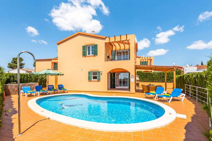 Casa de vacaciones para 6 personas, con balcón en Serpentona