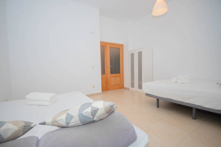 Apartamento entero, M Habitaciones en alquiler en Barrio Chu in Centro (Madrid), Madrid