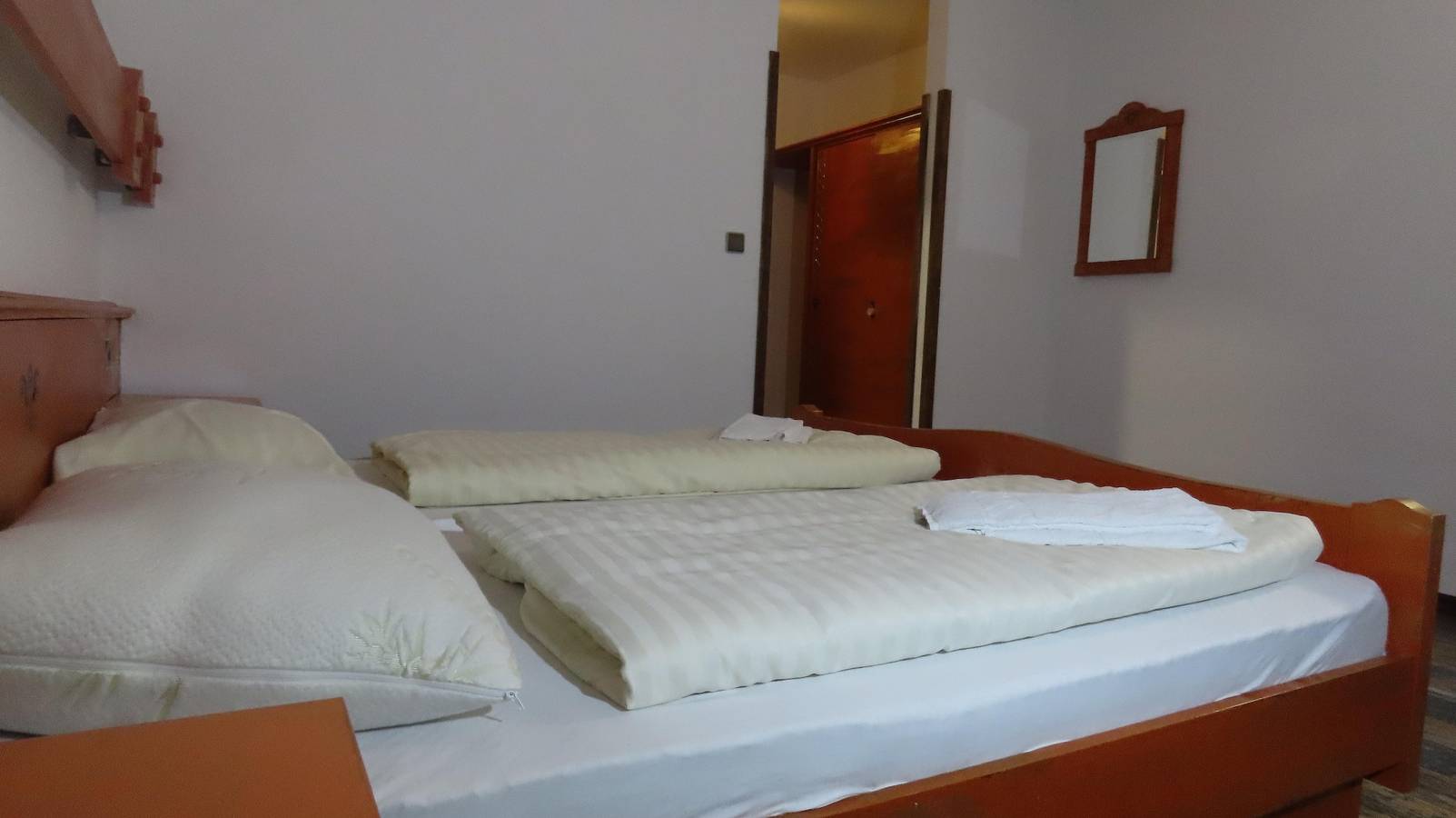 Doppelzimmer ohne Balkon in Gailtaler Alpen, Villach-Land