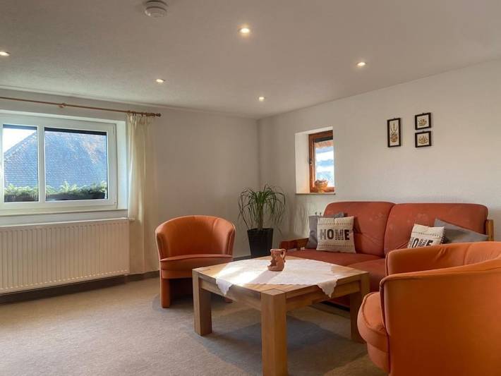 Ferienwohnung für 6 Personen, mit Terrasse und Garten sowie Ausblick und Seeblick in Hainewalde