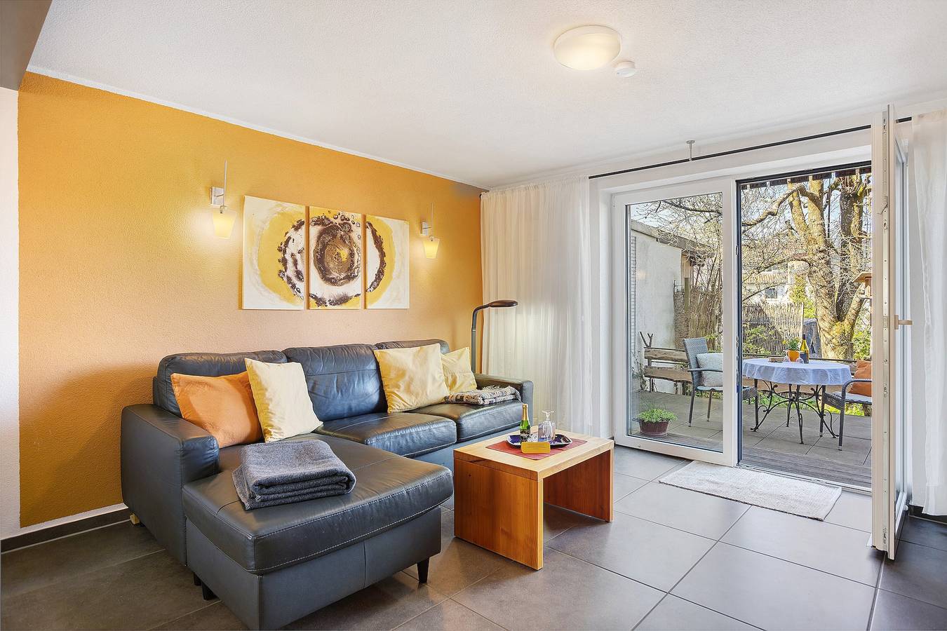 Ganze Wohnung, Ferienwohnung 'Gartenglück' mit eigener Terrasse in Bad Waldsee, Region Bodensee-Oberschwaben