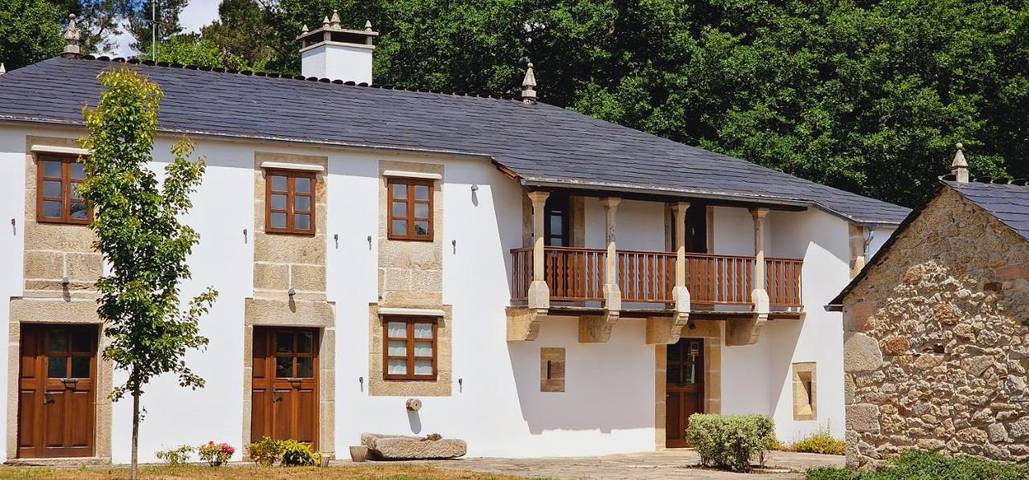Maison de campagne pour 3 personnes, avec jardin et vue à Guitiriz
