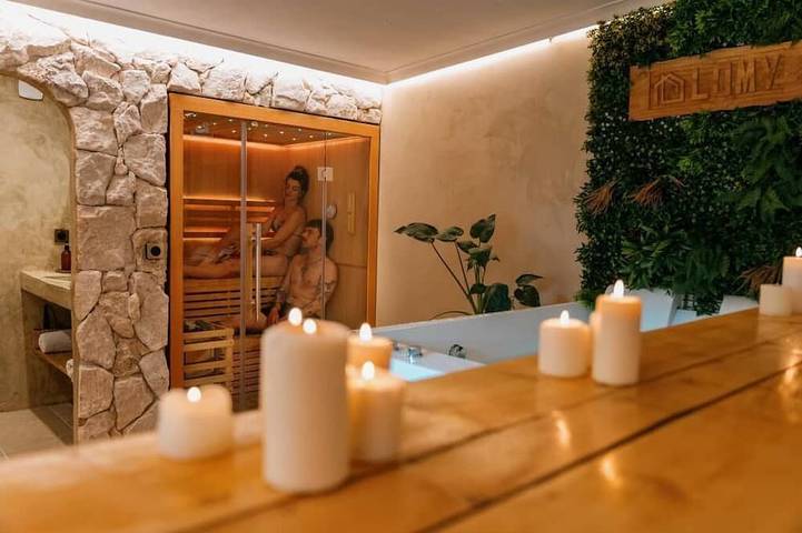 Gîte pour 2 personnes, avec sauna et jacuzzi, animaux acceptés